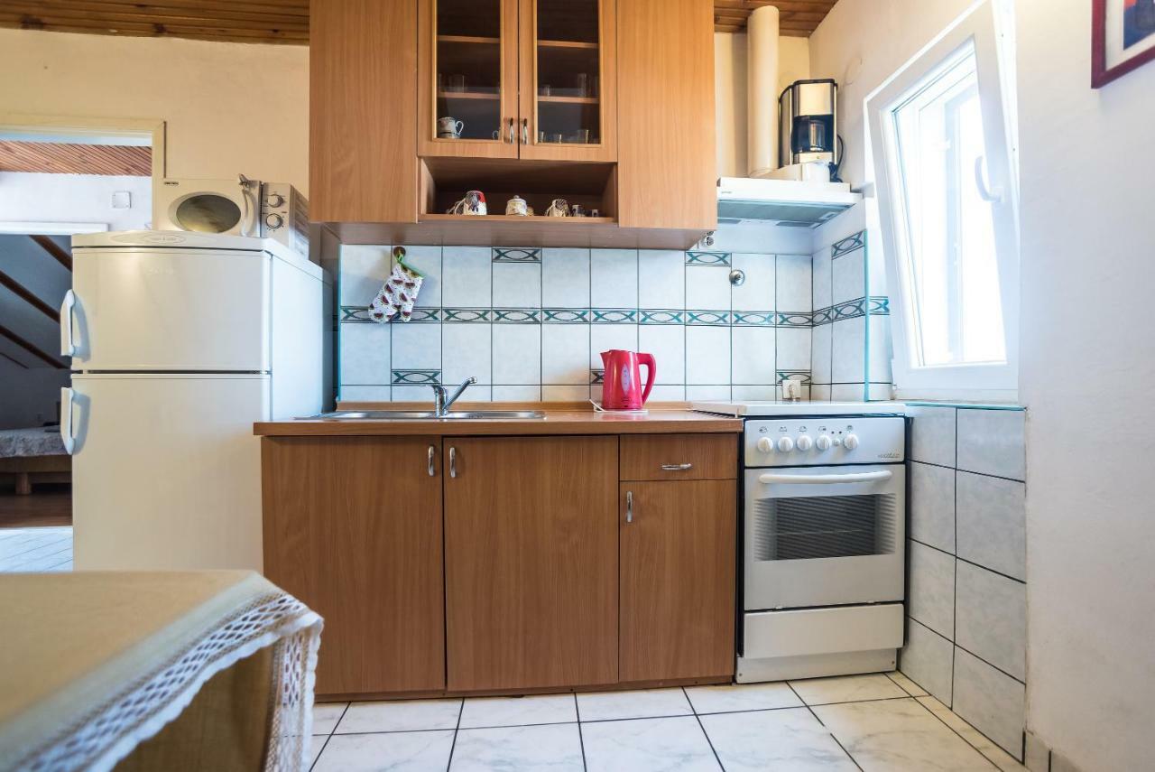 Kiwi Apartments Gornji Karin Luaran gambar
